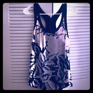 Express top size medium